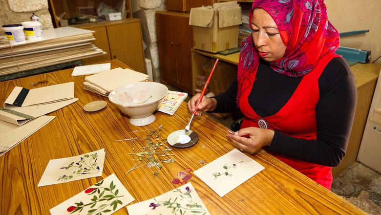 Visit to Iraq Al-Amir's Women Cooperative, a MAKE TRAVEL MATTER® Experience in Jordan. Courtesy of Trafalgar